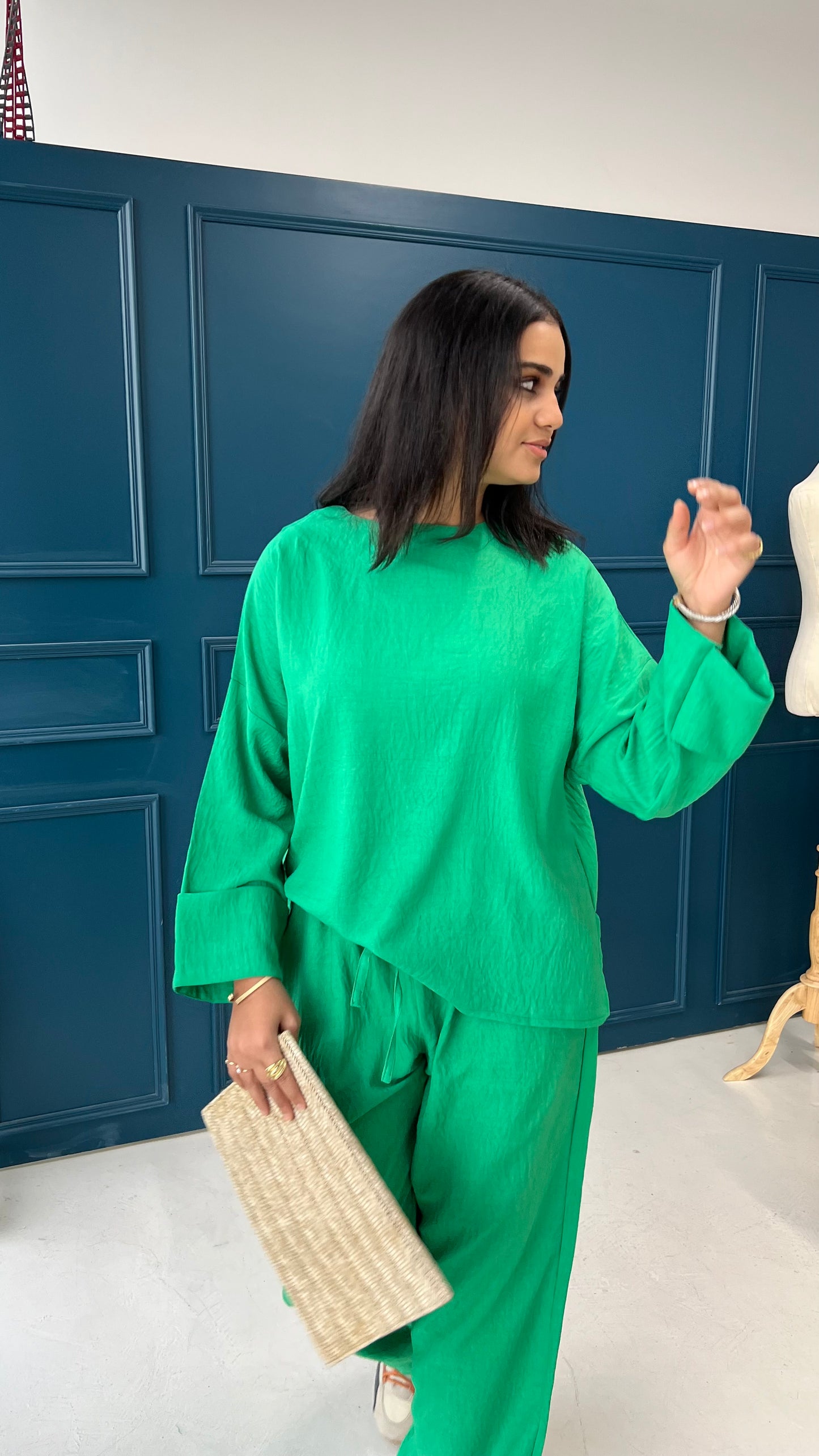 GO-TO SET IN GREEN